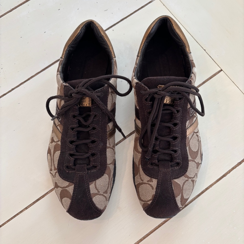 Coach Katelyn Monogram Signature Lace Up Sneakers Women’s Size 8 - Picture 2 of 15